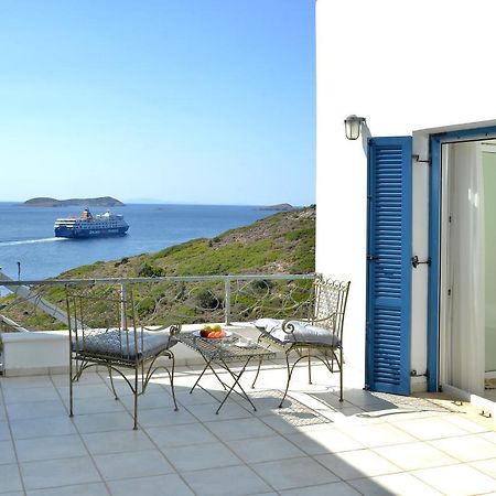 Andros Homes Sea Side Apartment & Studio Gavrio Exteriör bild